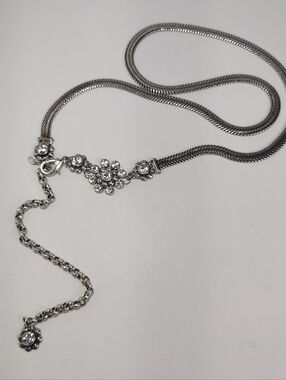 Silver Tone Mesh Chain Belt Rhinestone Crystal Floral Medallion L/XL 35-43.5"